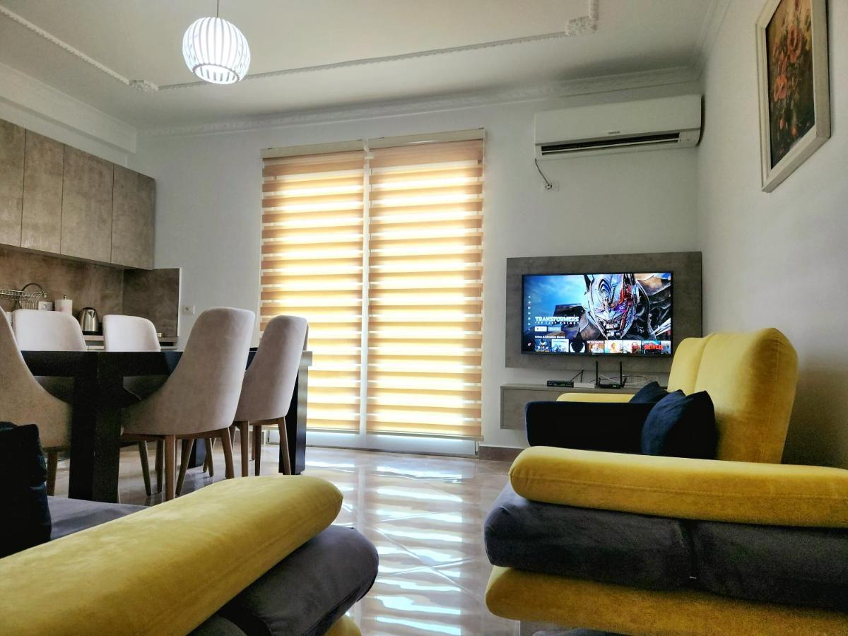 Panorama View Apt, 150M To Beach, 750M Lungo Mare Apartment Vlore Exterior photo
